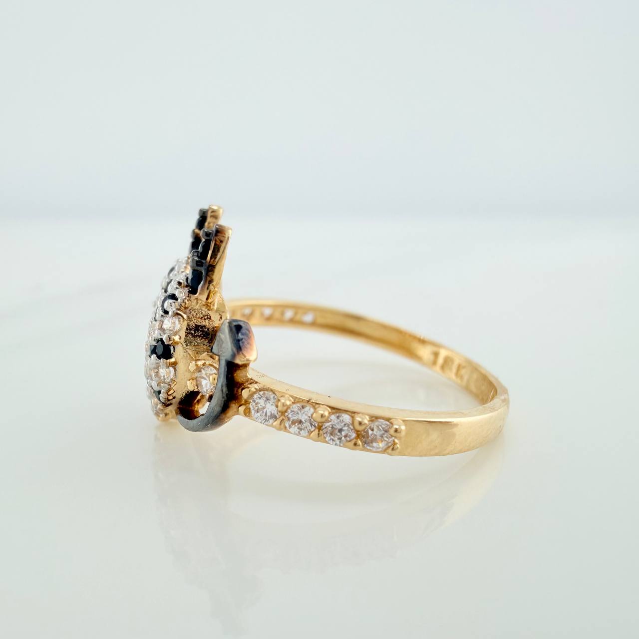 Anillo Corazon Devil 2.65gr / T6 3/4 / Tres Oros 18K &