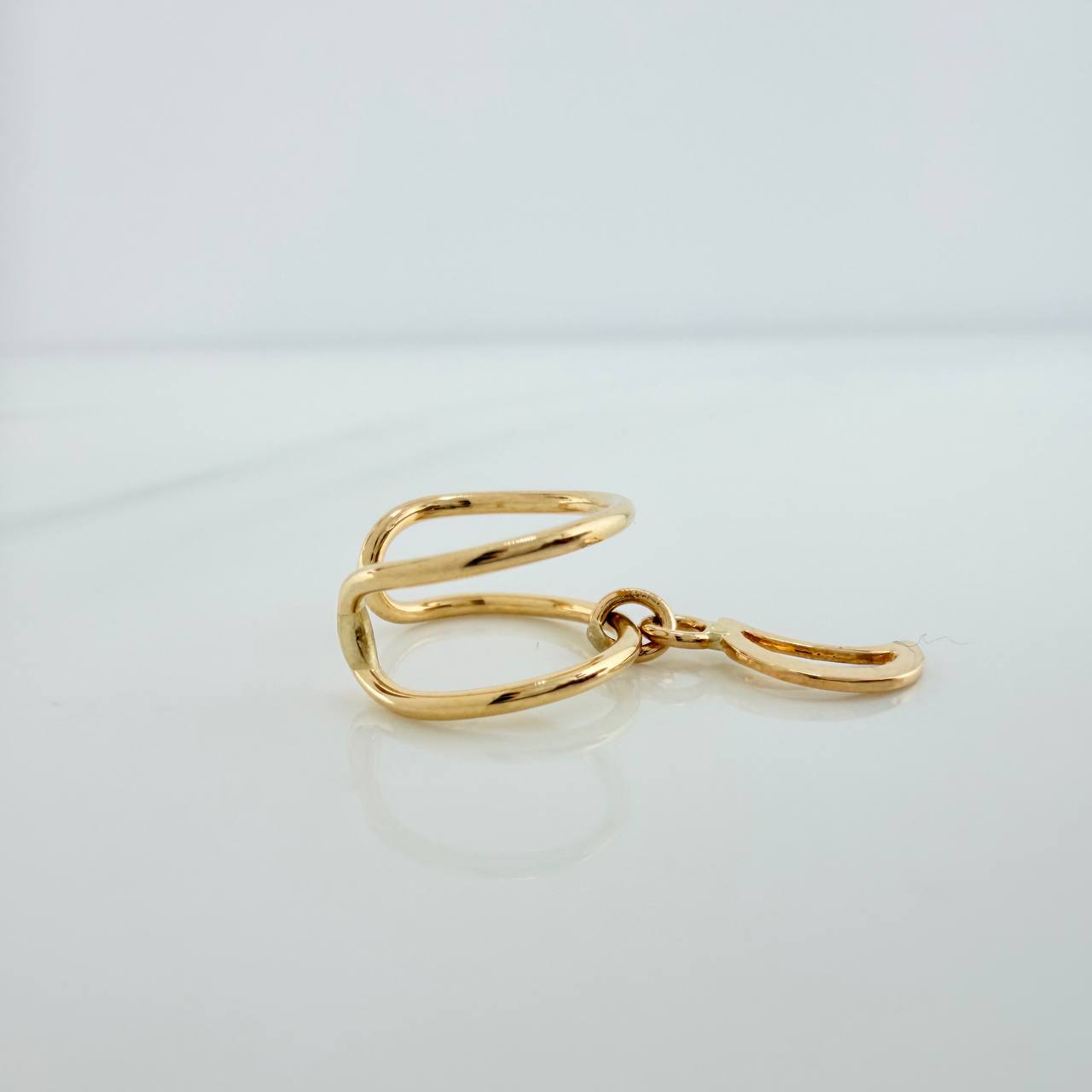 Piercing Earcuff Luna Colgante 0.9gr / 1.1cm / Oro Amarillo 18K $