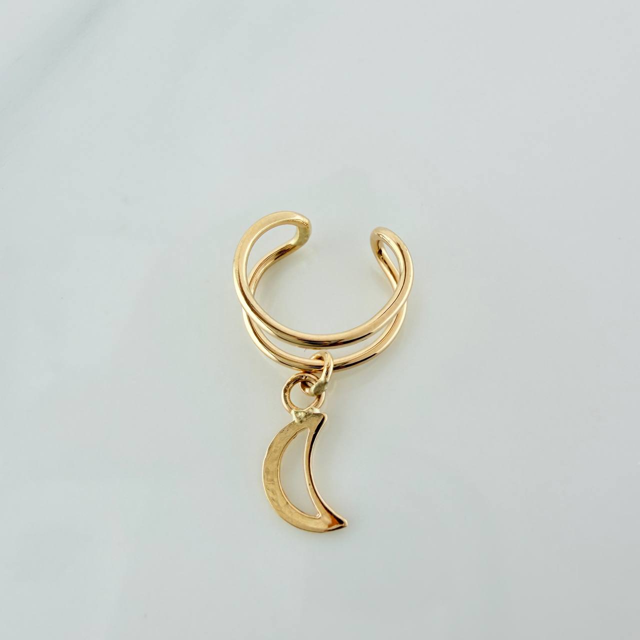 Piercing Earcuff Luna Colgante 0.9gr / 1.1cm / Oro Amarillo 18K $