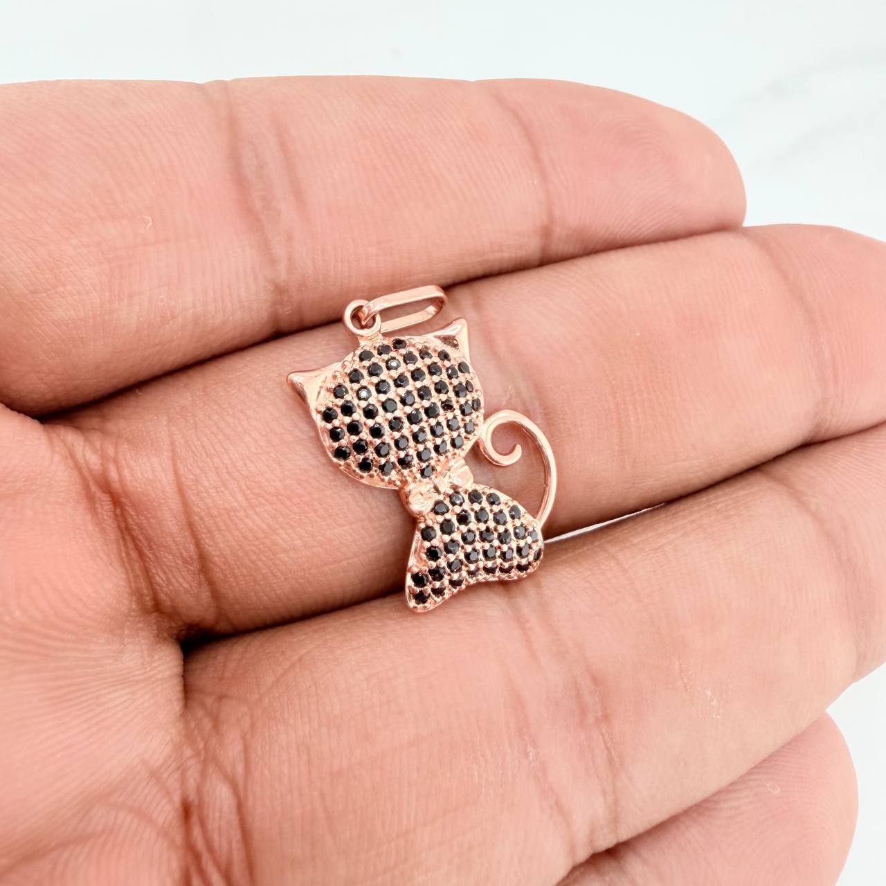 Dije Gato 2gr / 2.6cm / Oro Rosa 18K $