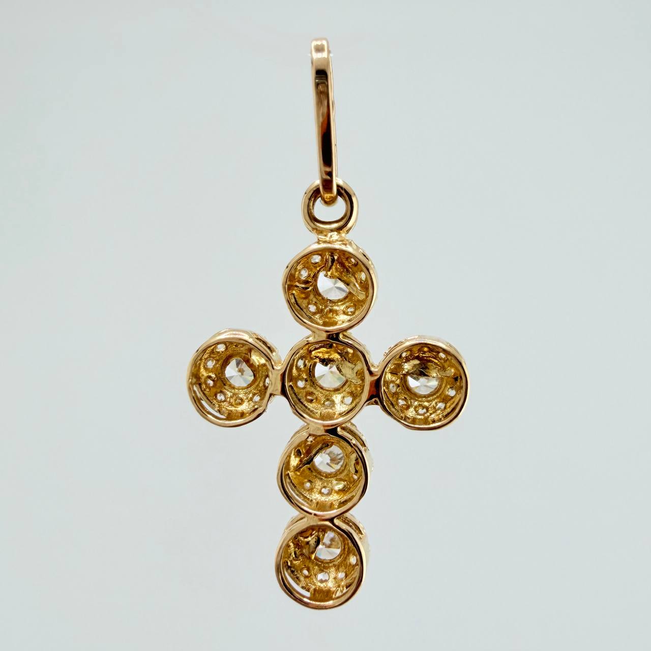 Dije Cruz Tupida 1.5gr / 2.5cm / Oro Amarillo 18K $