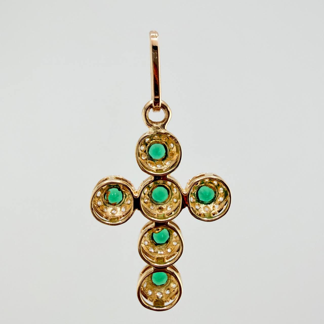 Dije Cruz Tupida 1.4gr / 2.5cm / Oro Amarillo 18K $