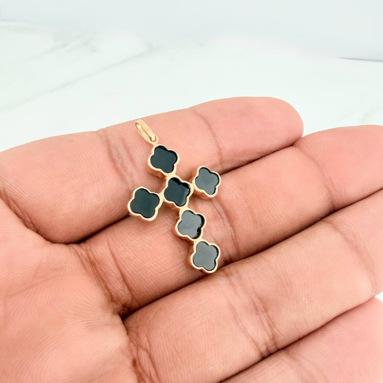 Dije Cruz Trebol 2.65gr / 3.5cm / Oro Amarillo Nac.Esp. 18K $