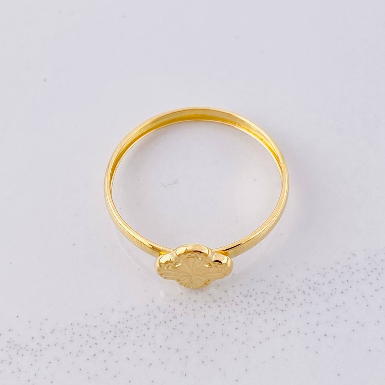 Anillo Trébol Diamantado 0.75g / T5 Oro Amarillo 18K