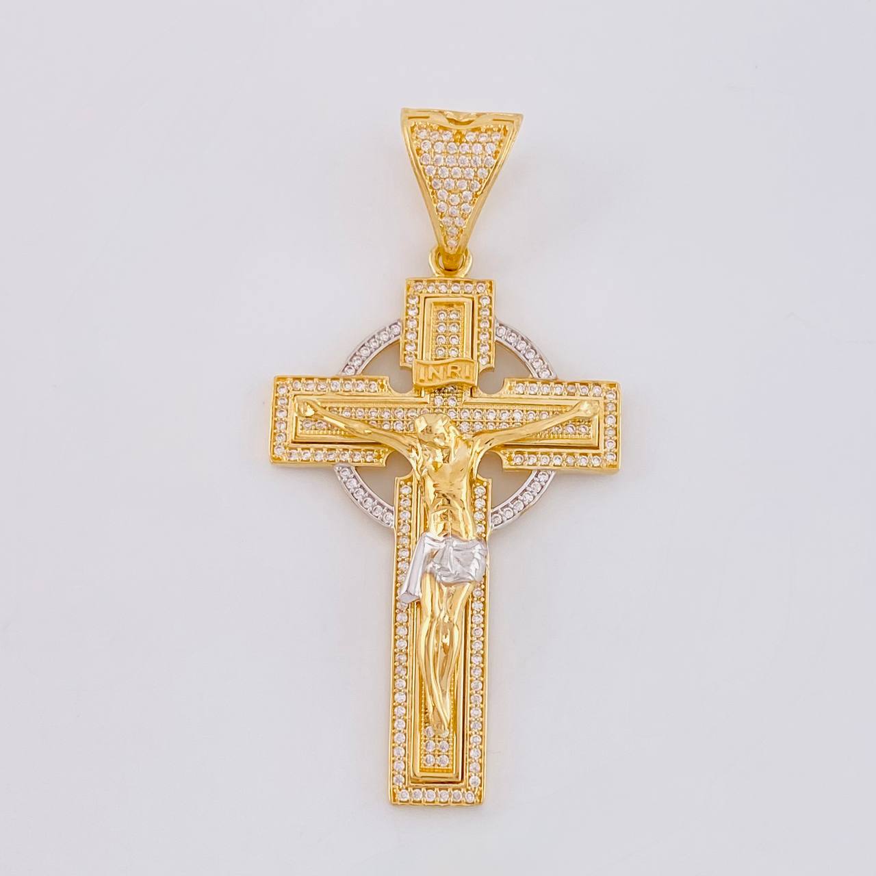 Dije Cruz Cristo 13.5g / 6.4cm Dos Oros Amarillo Blanco 18K