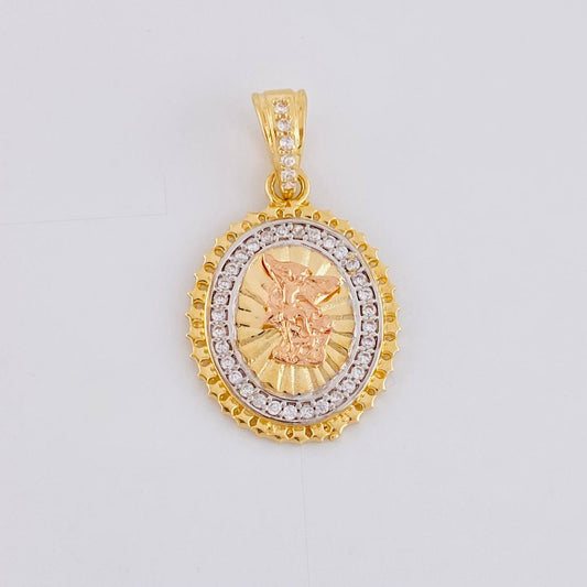 Dije Borde Estrellado San Miguel 2.85g / 2.6cm Tres Oros 18K