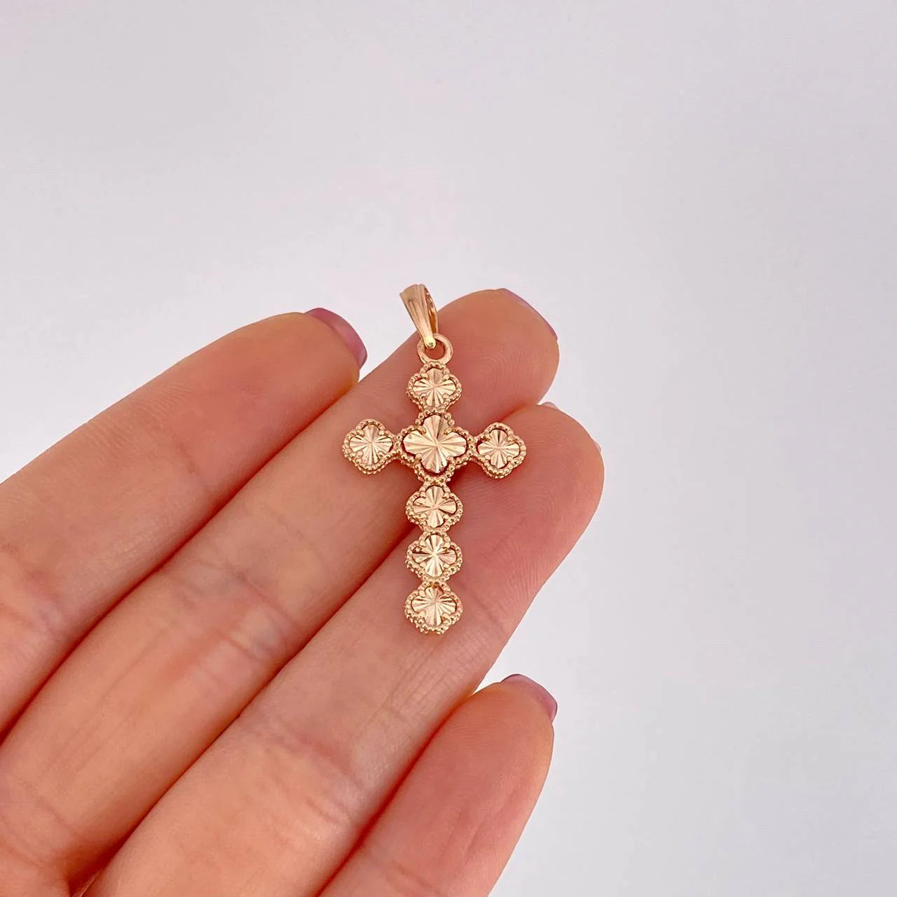 Dije Cruz Trebol 2.75g / 3.8cm Oro Rosa 18K
