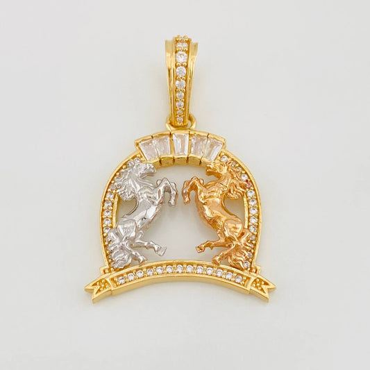 Dije Herradura Caballo 4.75g / 3.04cm Tres Oros 18K