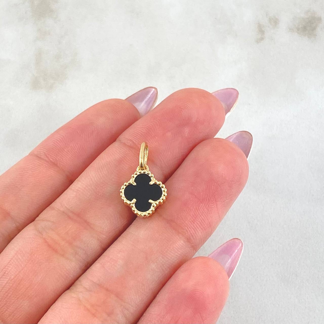 Dije Trebol Negro 1.25gr / 1.7cm / Oro Amarillo Nac.Esp. 18K *