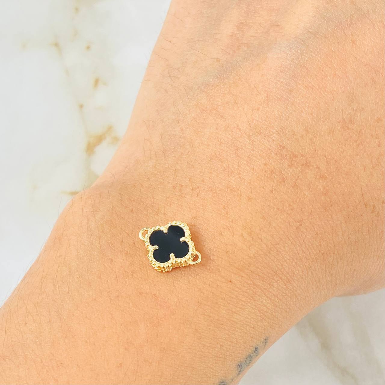 Herraje Trebol Negro 1.1gr / 1.3cm / Oro Amarillo Nac.Esp. 18K *