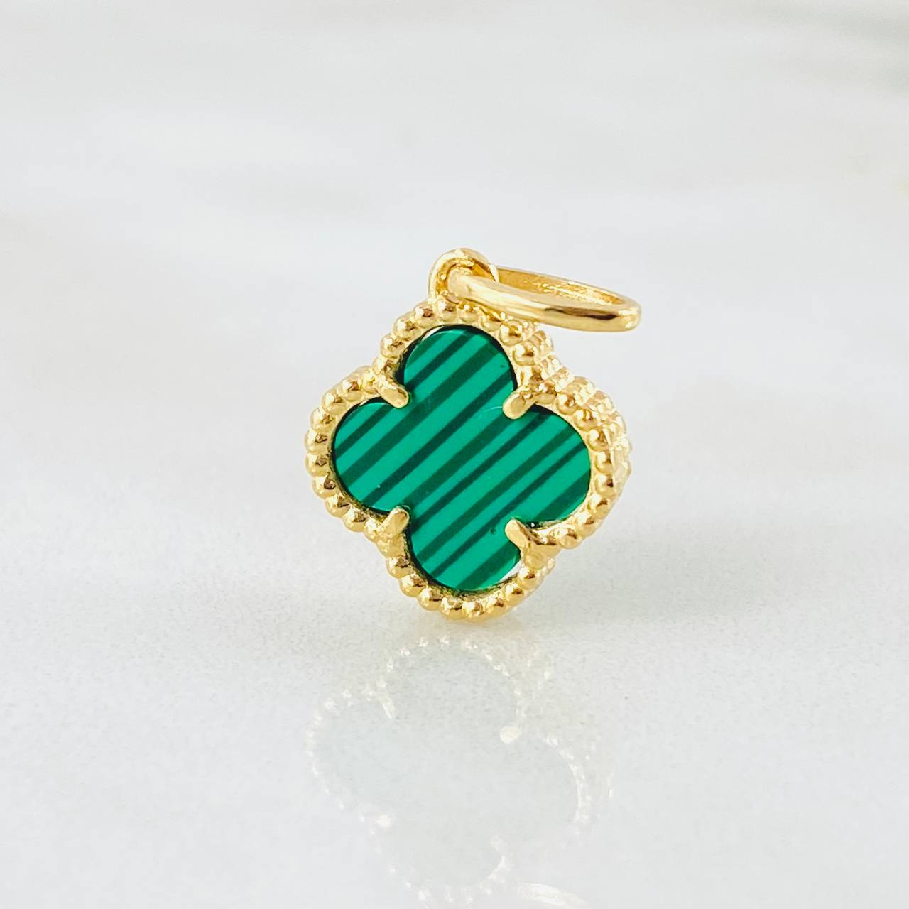 Dije Trebol Verde 1.55gr / 1.9cm / Oro Amarillo Nac.Esp. 18K *
