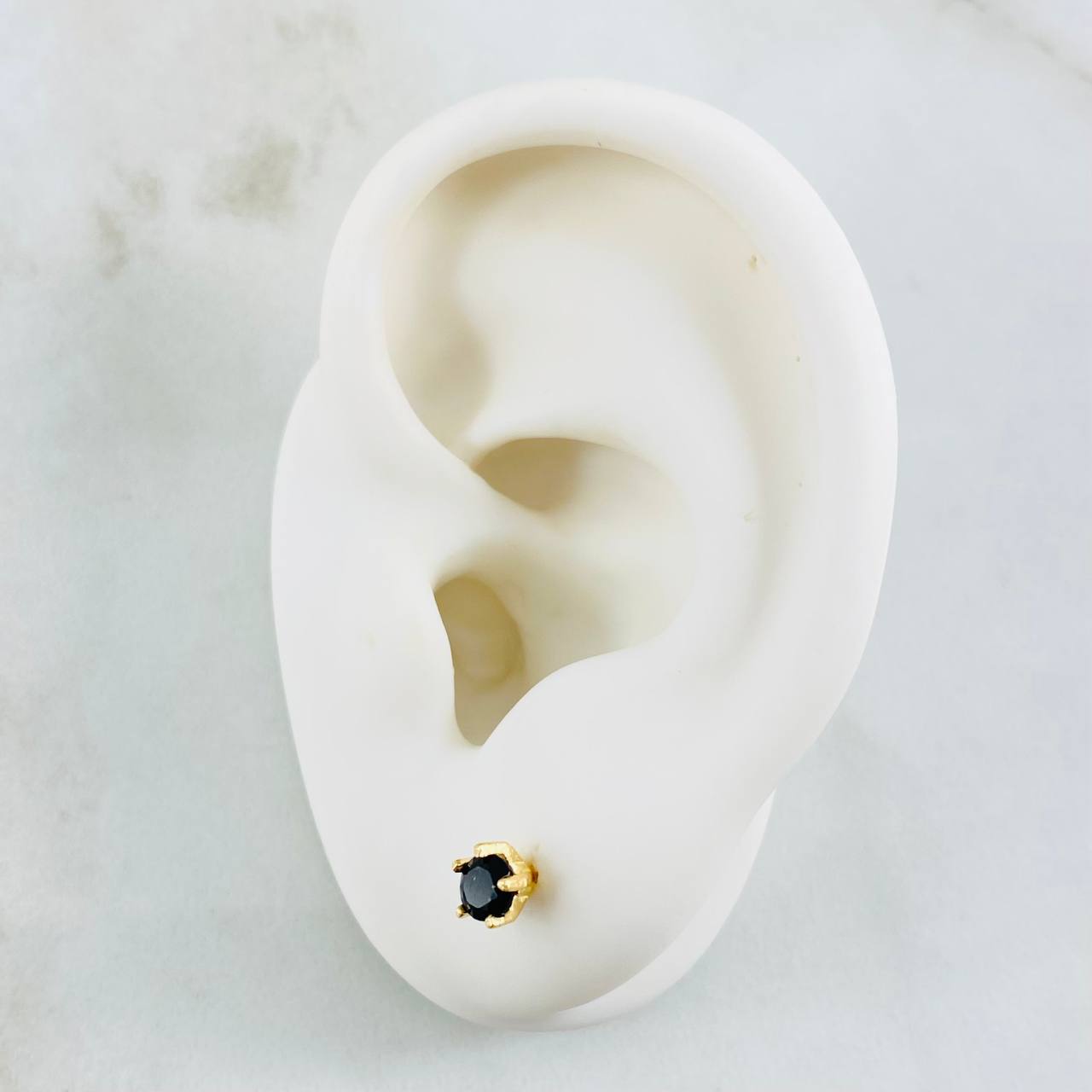 Topos Bisel Cinco Garras 0.85gr / 5mm Oro Amarillo 18K *