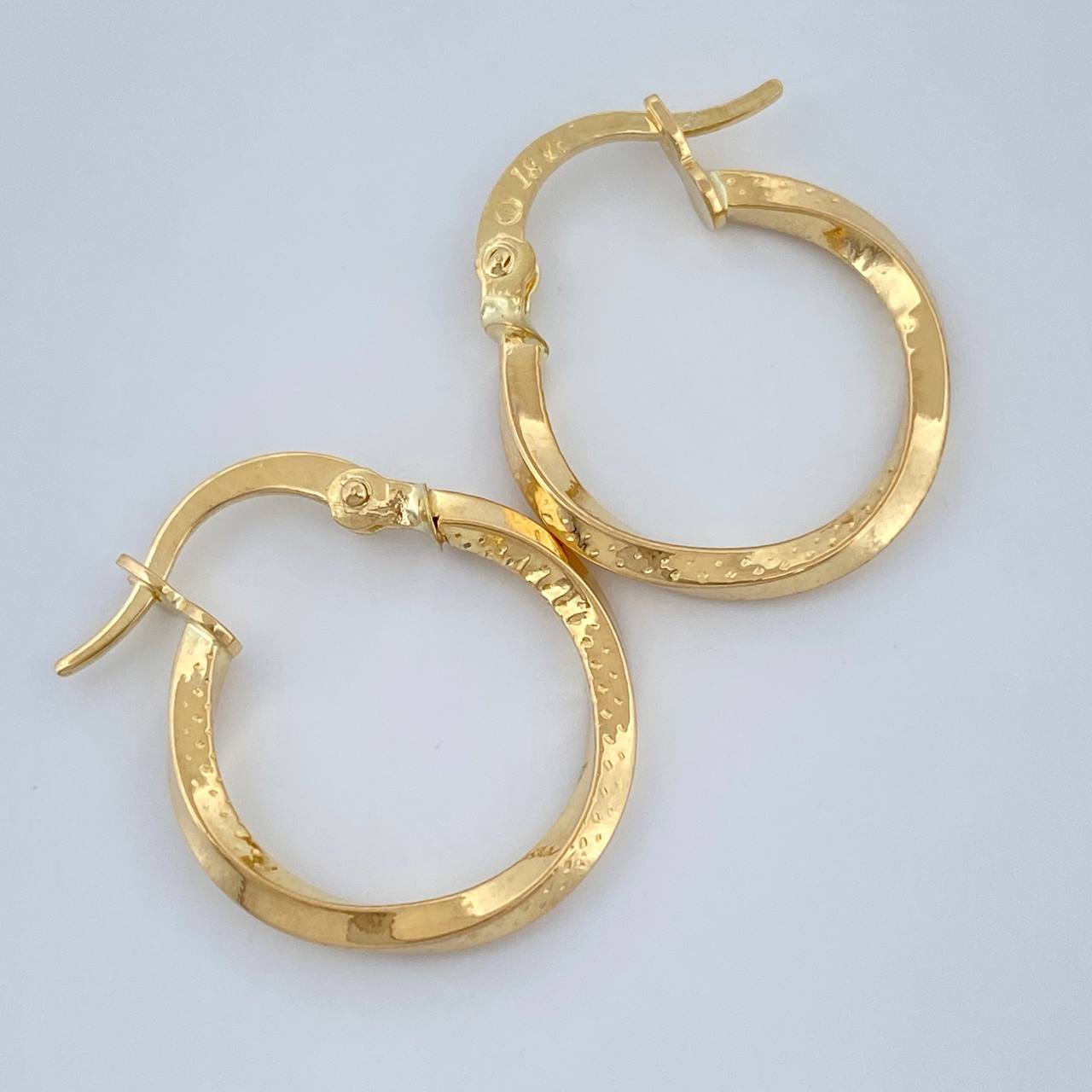 Candongas Eve 1.1gr / 2cm / Oro Amarillo 18K %