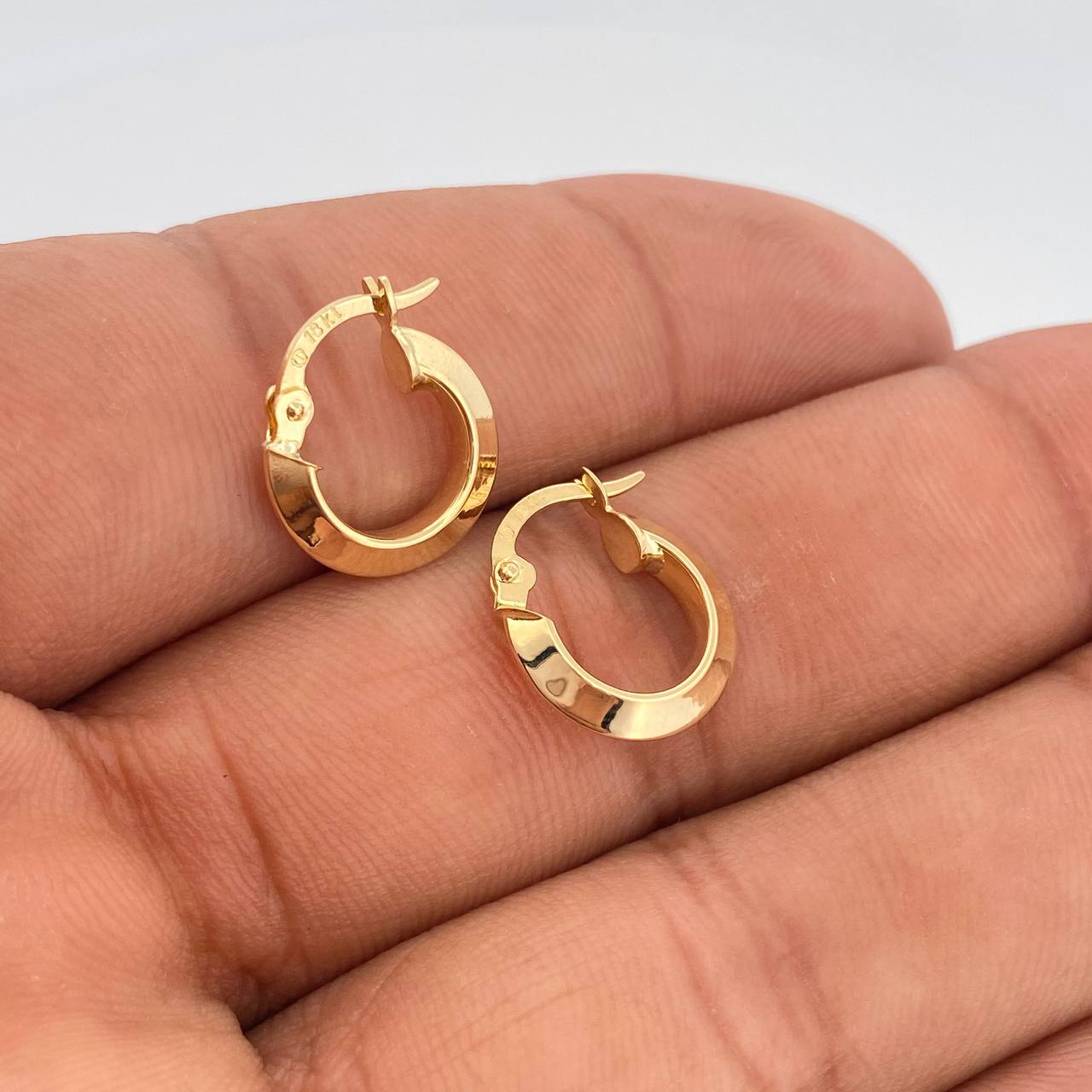 Candongas Clau 1.15gr / 1.5cm / Oro Amarillo 18K %