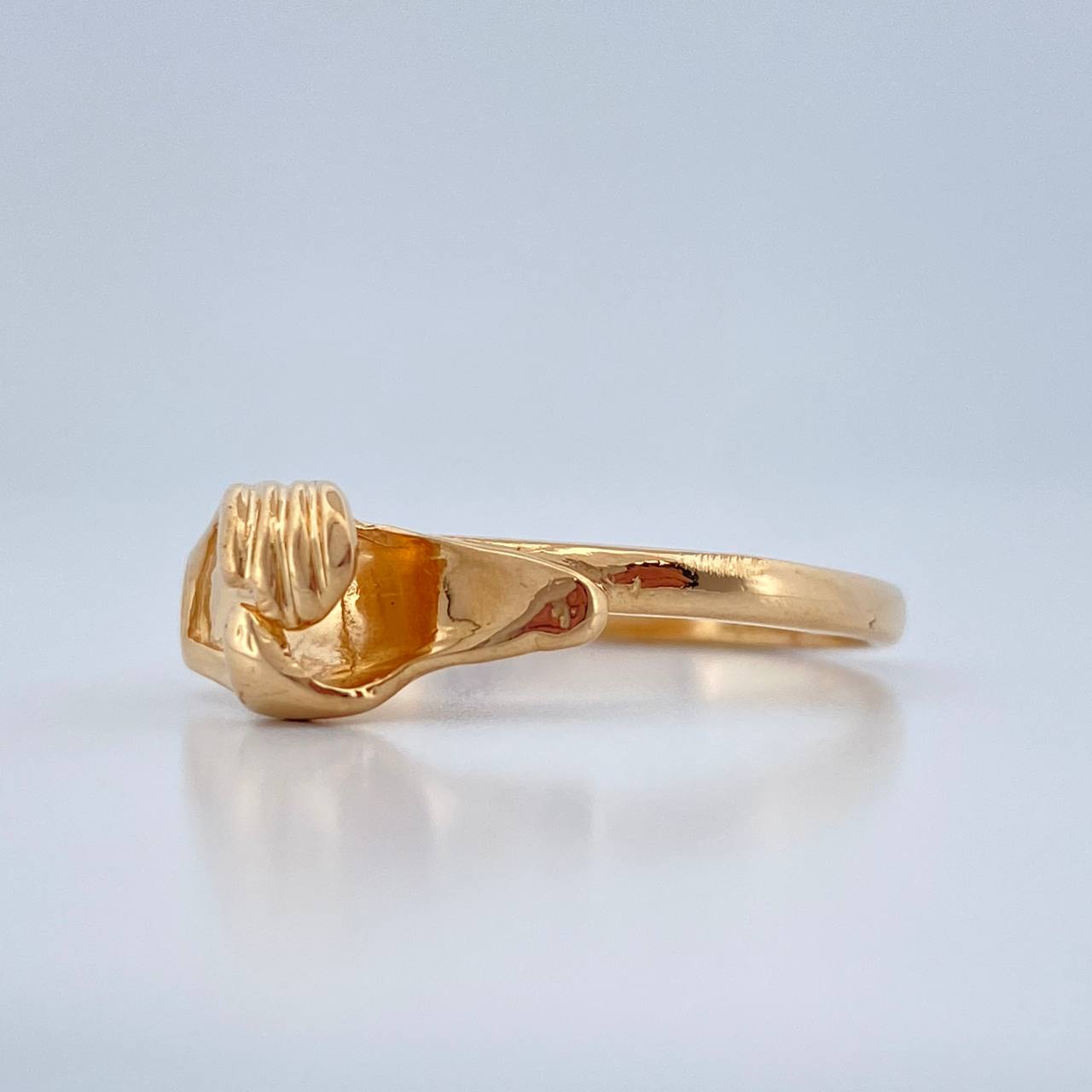 Anillo Mano 3.1gr / T7 1/2 / Oro Amarillo 18K %