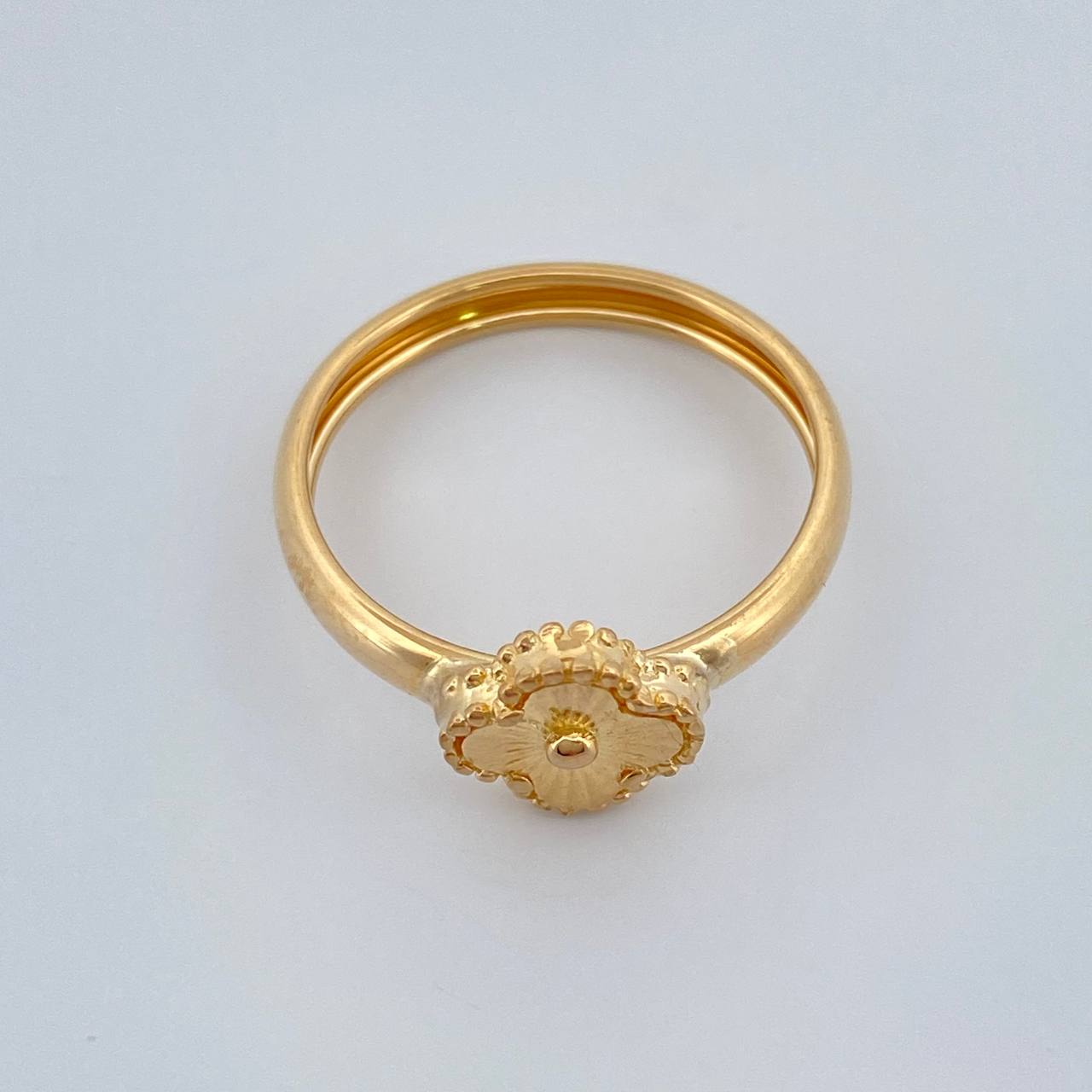 Anillo Trebol 2.3gr / T8 1/4 / Oro Amarillo 18K +