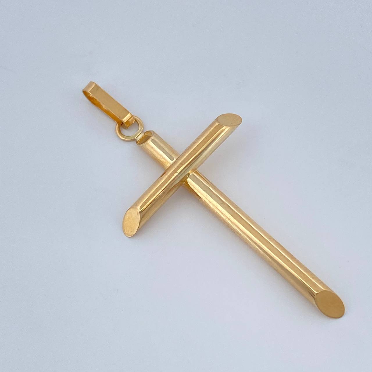 Dije Cruz 1.85gr / 4.8cm / Oro Amarillo 18K +