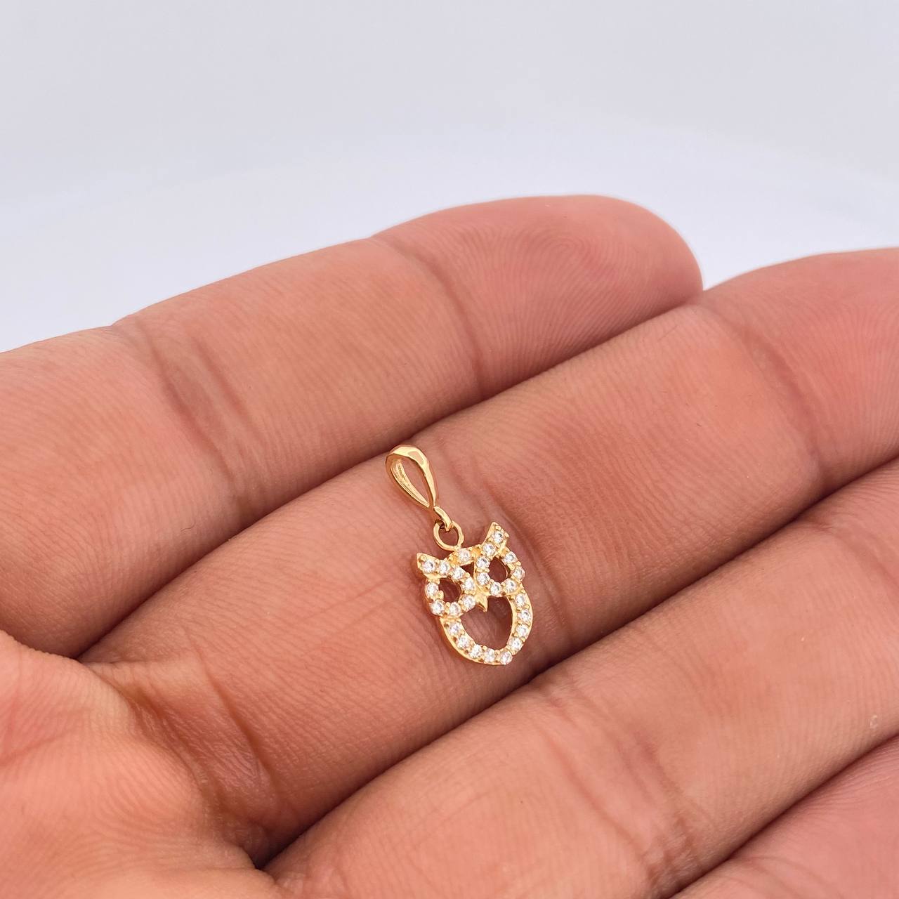 Dije Buho 0.7gr / 1.8cm-Oro Amarillo 18K %