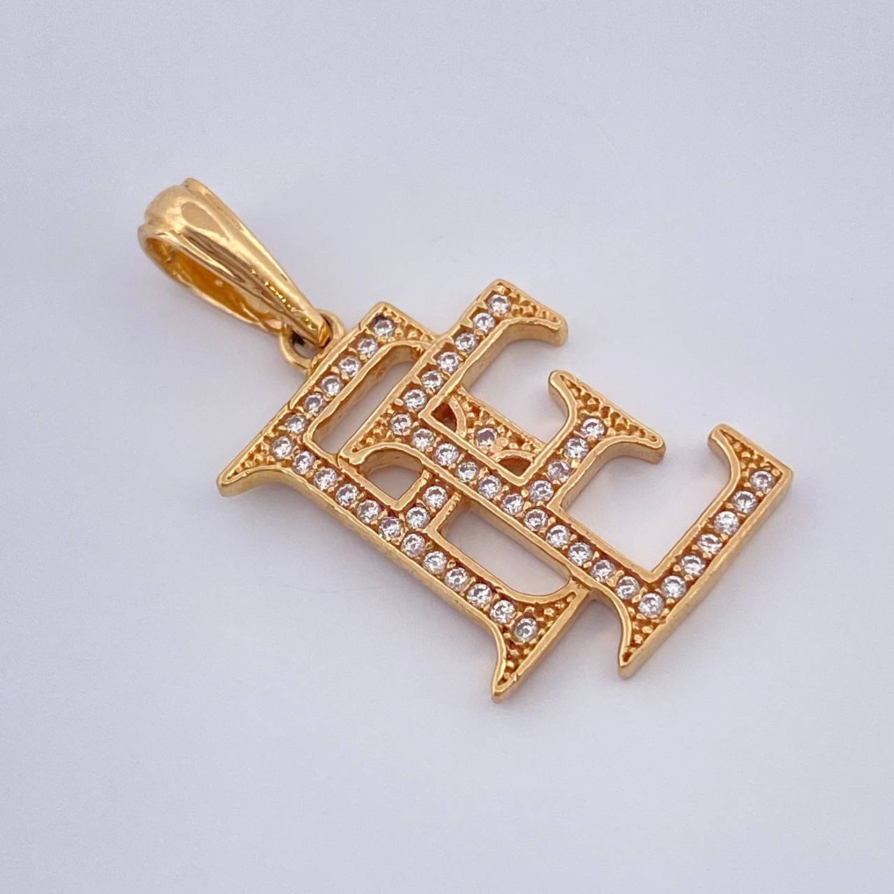 Dije Fe 2.45gr / 2.9cm-Oro Amarillo 18K %