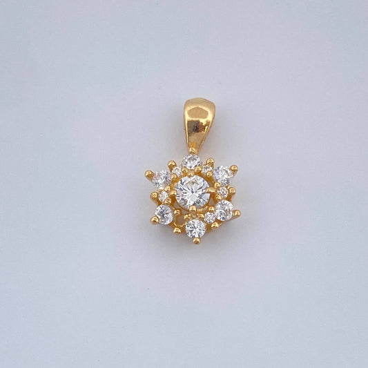 Dije Flor 0.85gr / 1.4cm-Oro Amarillo 18K %