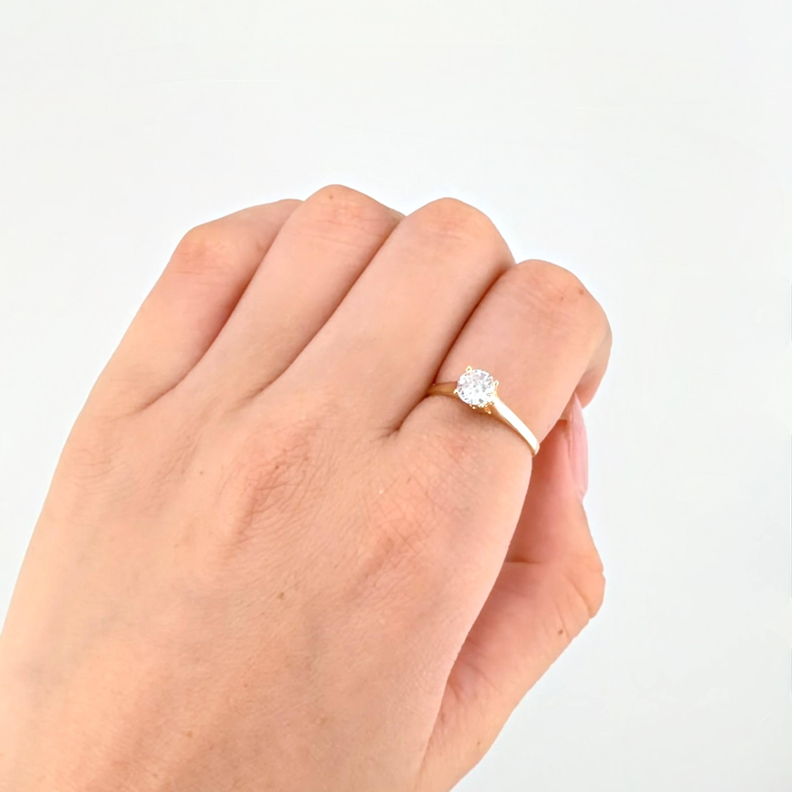 Anillo Solitario 1.65gr / T6 / Oro Amarillo 18K *