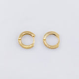 Candongas Carril Punteado 1.5gr / 1.1cm / Oro Amarillo 18K