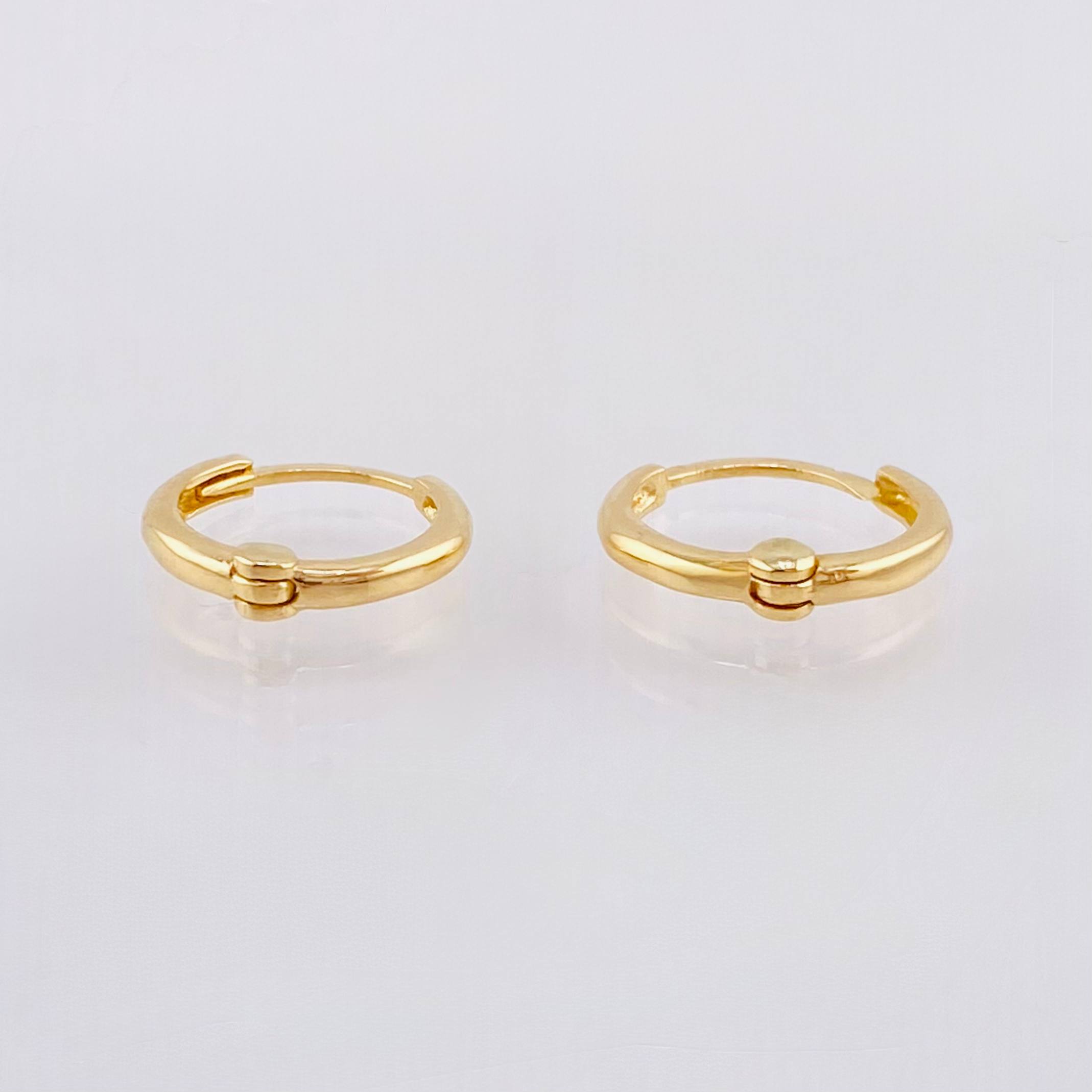 Candongas Lisas Abultadas 1.1gr / 1cm / Oro Amarillo 18K *