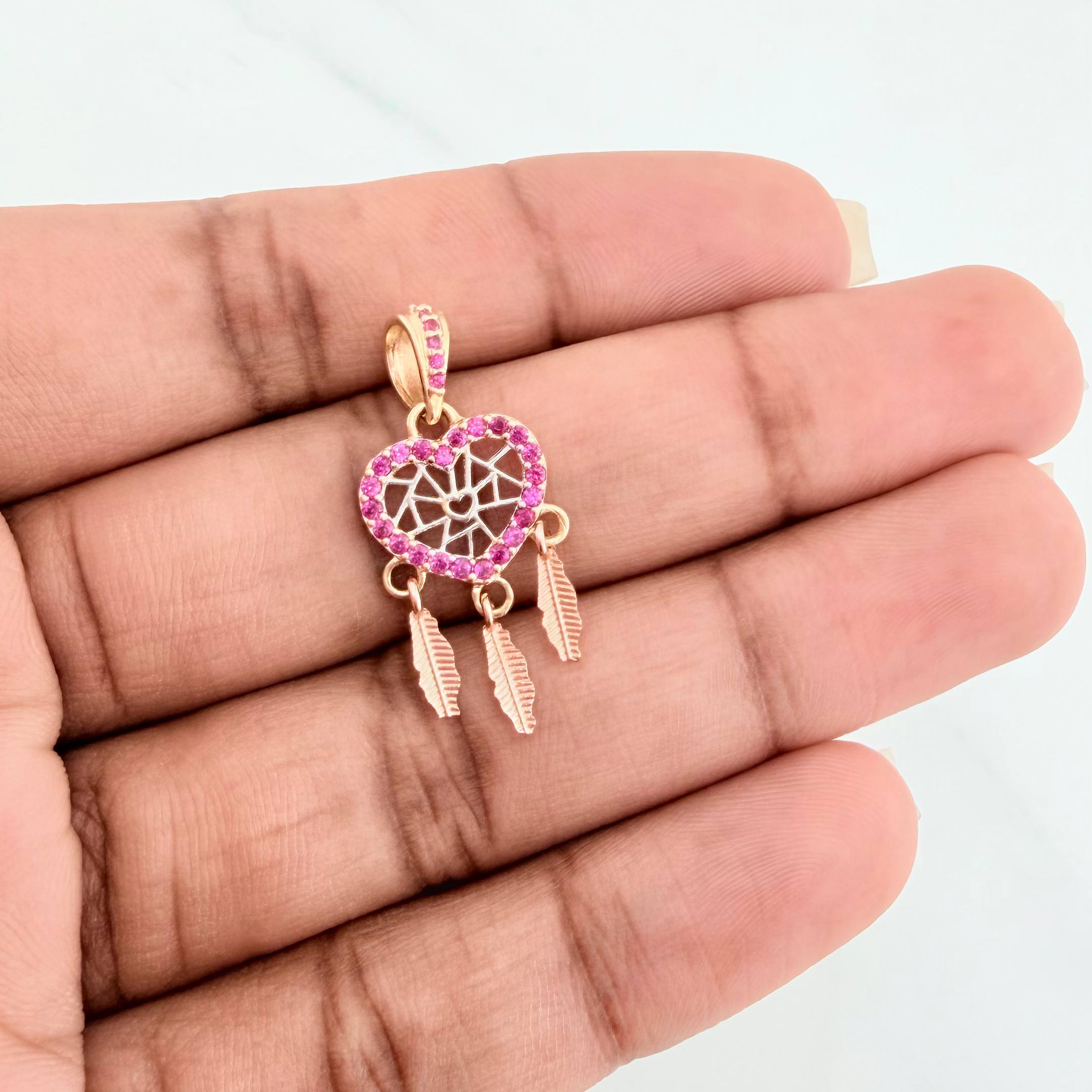 Dije Corazon Atrapasueños 1.65 g / 2.8 cm Tres Oros 18K