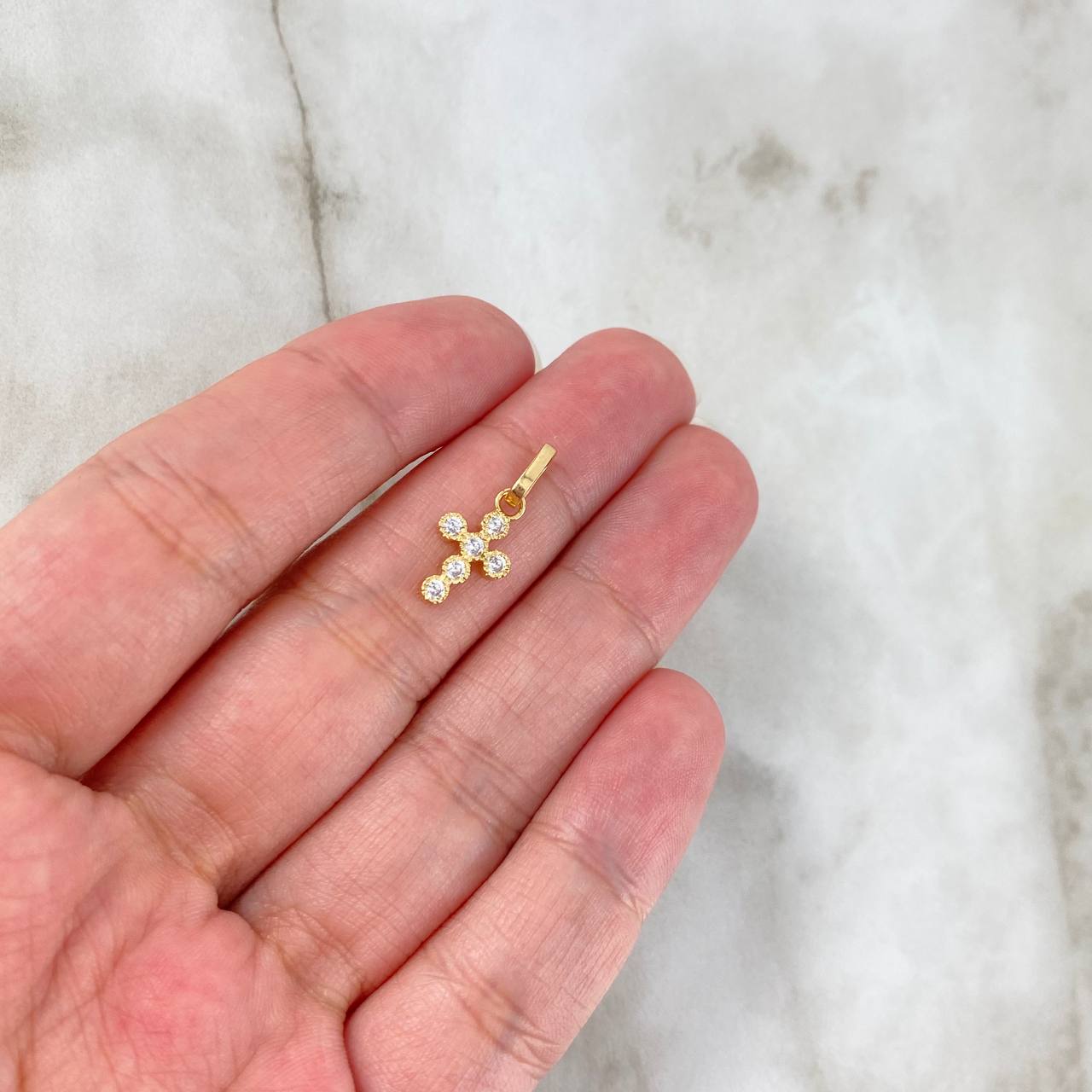 Dije Cruz Tupida 0.8gr / 1.8cm / Circones Blancos Oro Amarillo *