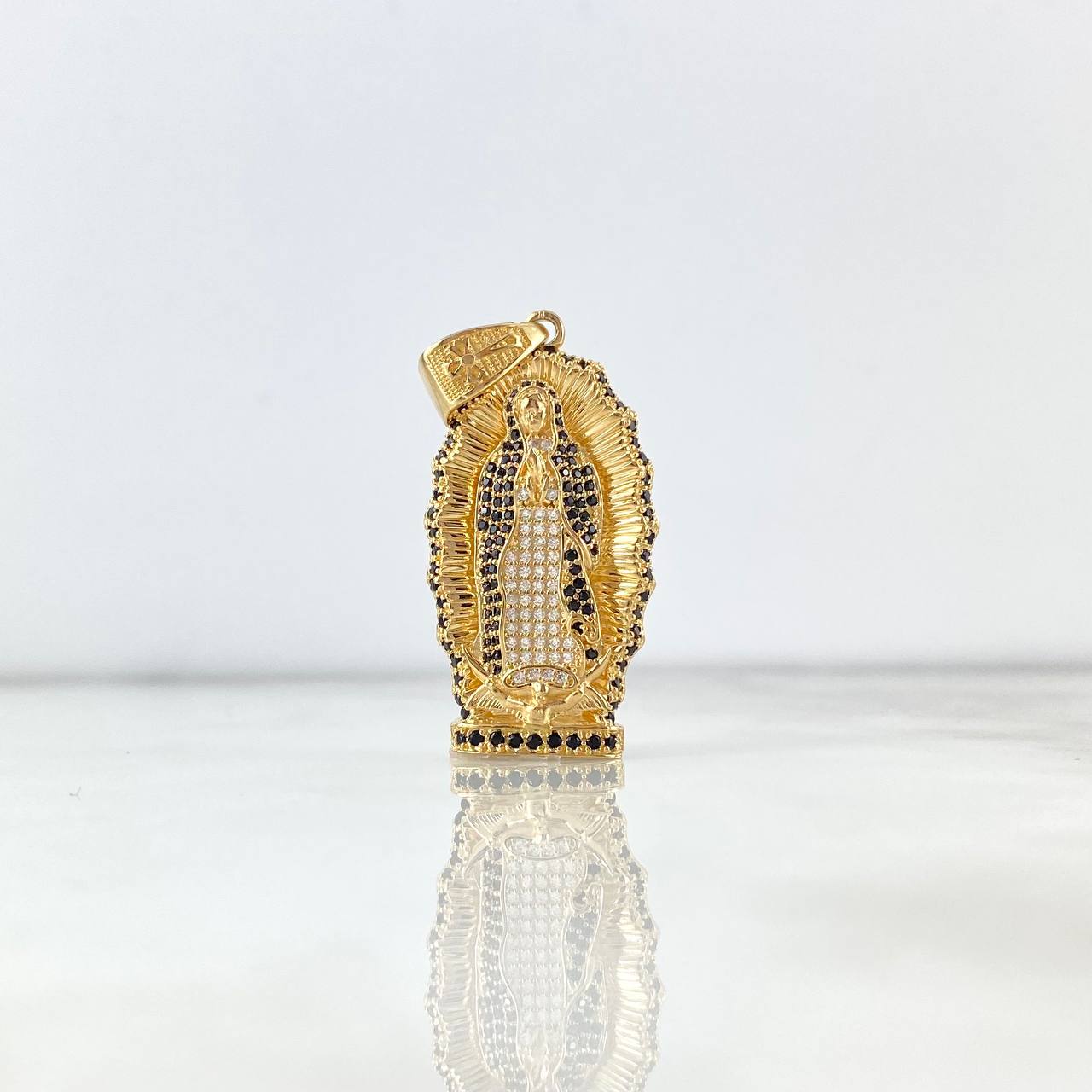 Dije Virgen de Guadalupe 10.6gr / 4.8cm / Circones Blancos-Negros Oro Amarillo *