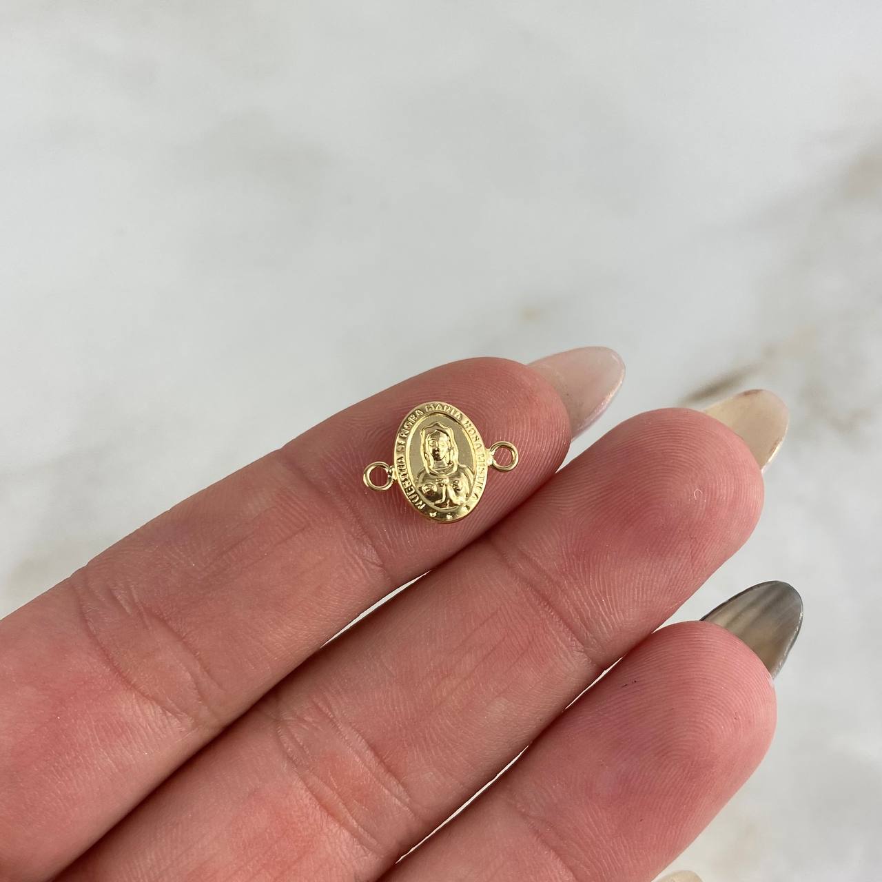 Herraje Virgen Rosa Mística 0.35gr / 1.3cm / Mate  Oro Amarillo