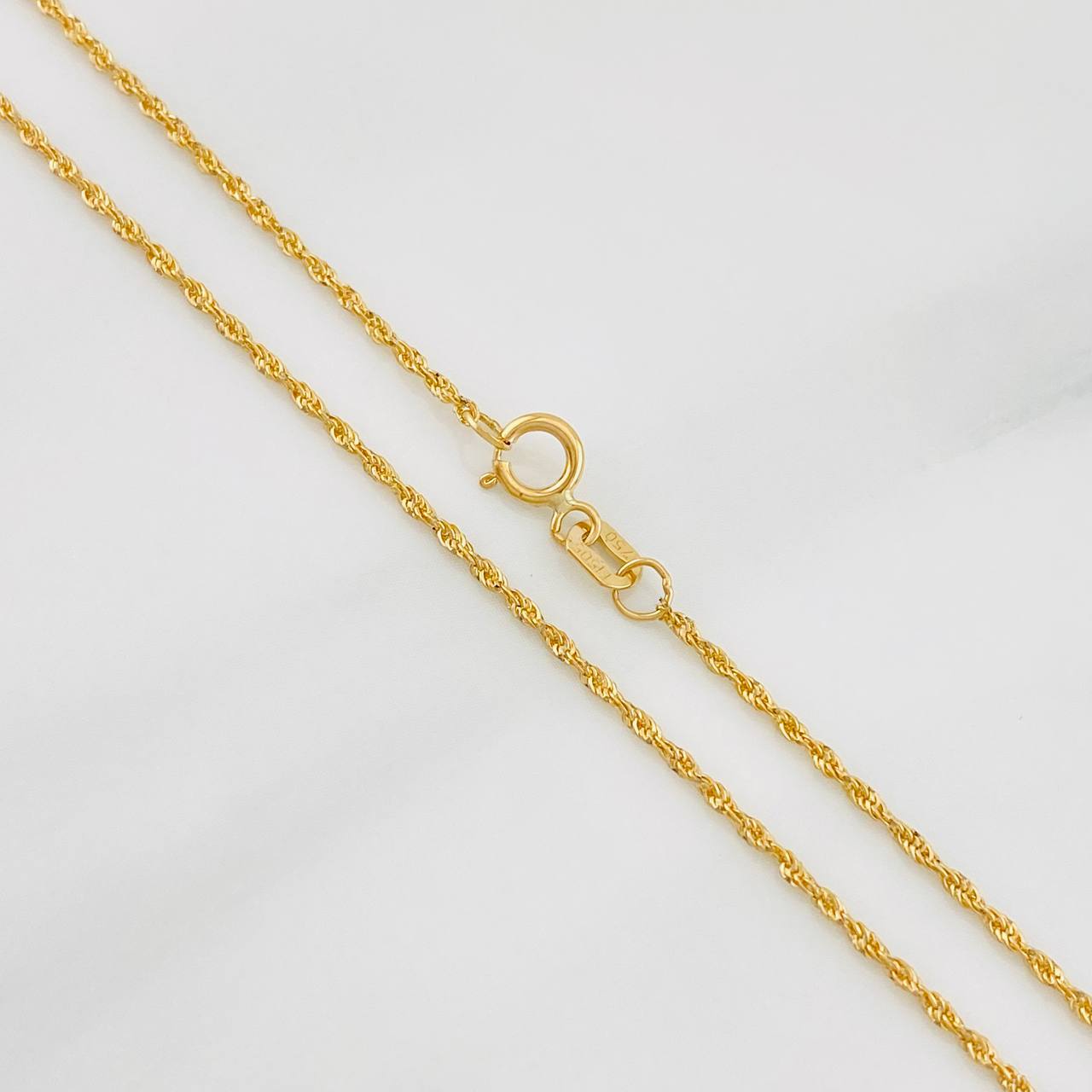 Cadena Lazo 0.95g / 50cm / 1.1mm Oro Amarillo 18K