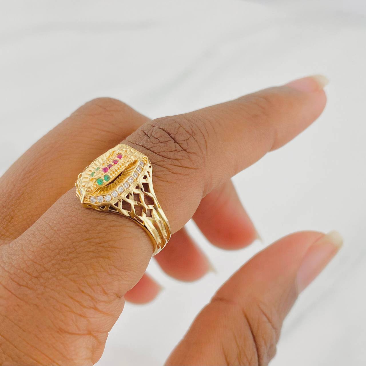 Anillo Virgen de Guadalupe 3.5g / T6 3/4 Oro Amarillo 18K