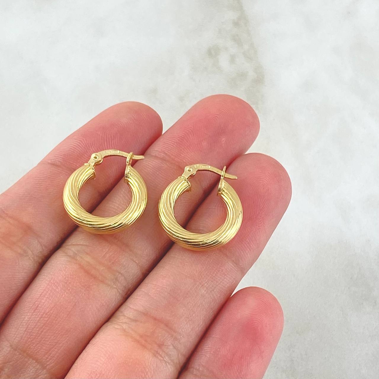 Candongas Lore 1.45gr / 1.7cm / Entorchadas Oro Amarillo 18K