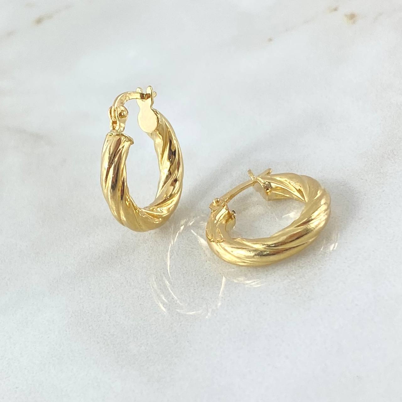Candongas Mary 1.75gr / 1.7cm / Entorchadas Oro Amarillo 18K