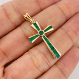 Dije Cruz Esmeraldas 95 pts 2.95gr / 3.6cm / Oro Amarillo 18K %