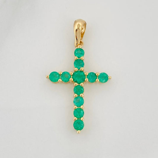 Dije Cruz Luz Verde Esmeraldas 1.03 qts 1.9gr / 3cm / Oro Amarillo 18K %