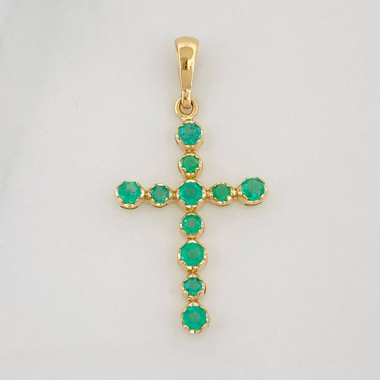 Dije Cruz Luz Verde Esmeraldas 30 pts 1.05gr / 3cm / Oro Amarillo 18K %