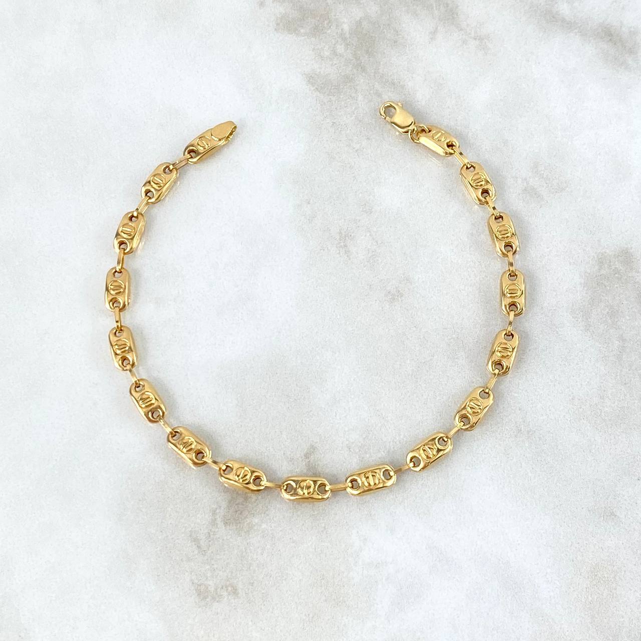 Pulso Rustico Tornillo 4gr / 20.5cm / 4.1mm Liso Oro Amarillo 18K