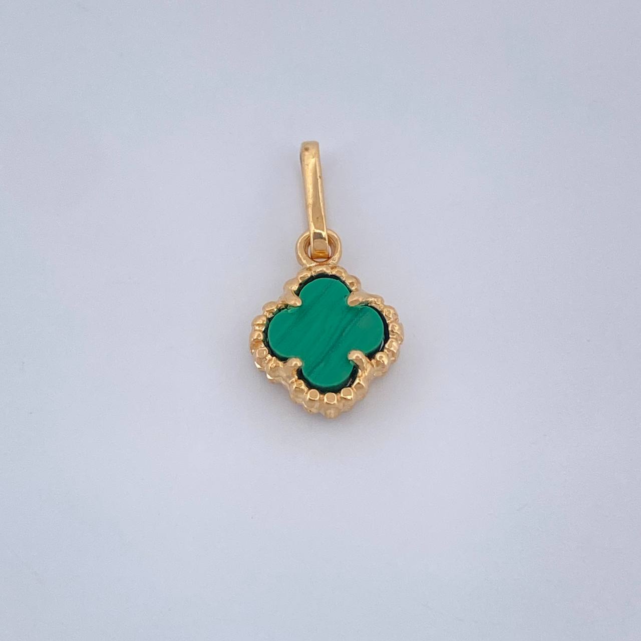 Dije Trebol 0.75gr / 1.7cm-Oro Amarillo 18K +