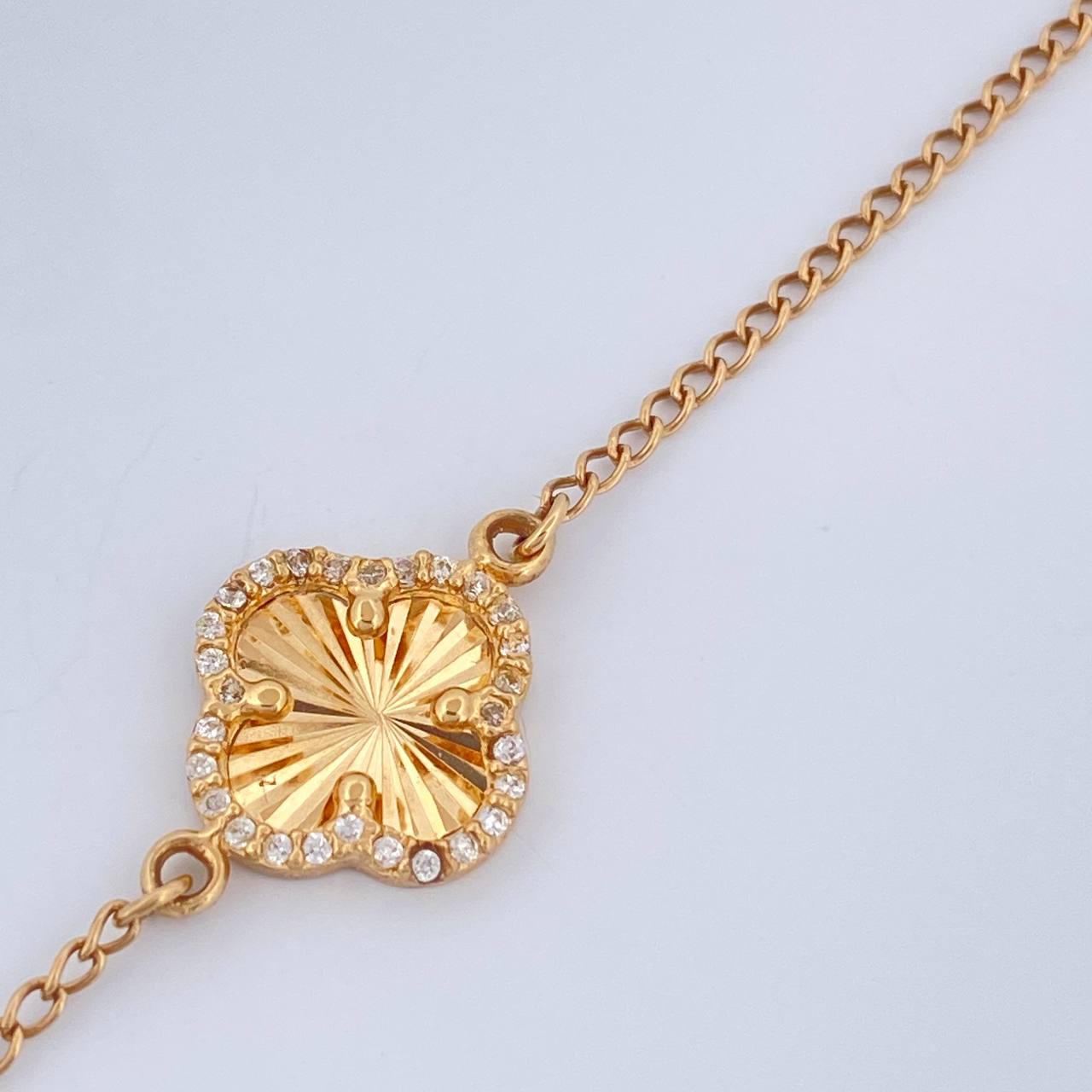 Pulso Trebol Aro Seguido 2.4gr / 18.5cm-2mm Oro Amarillo 18K %