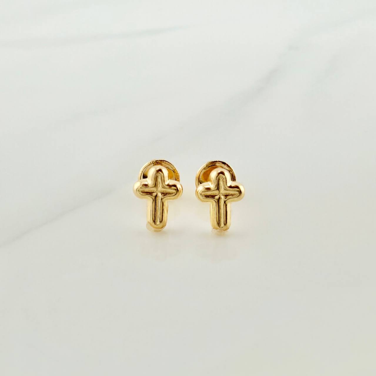 Topos Cruz 0.55gr / 7.37mm Oro Amarillo 18K &