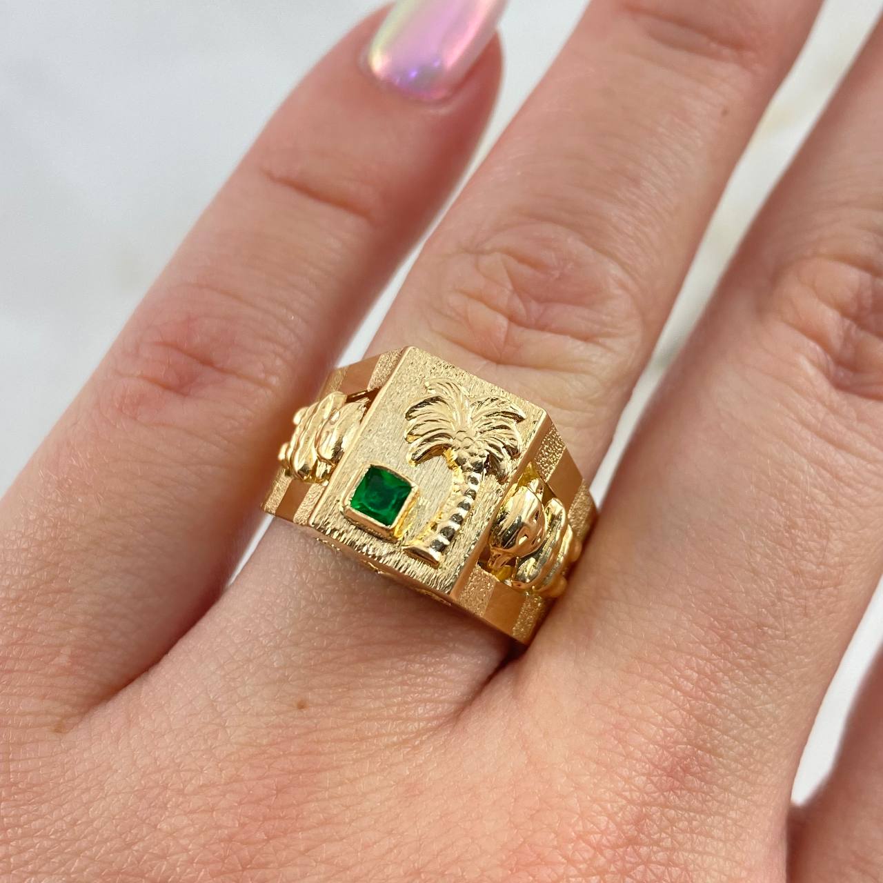 Anillo Palma Quimbaya 4.5gr / T11 4/4 / Circones Verdes Oro Amarillo ©