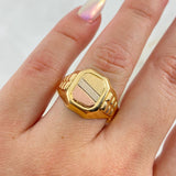 Anillo Sello 4.35gr / T10 / Cuadrado Rayado Tres Oros *