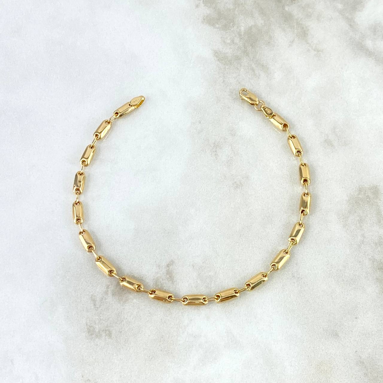 Pulso Adige 2.65gr / 17.5cm / 3mm Oro Amarillo ©