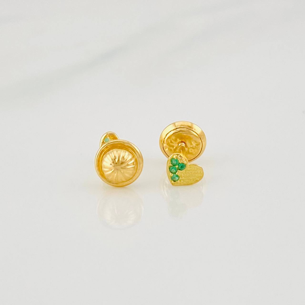 Topos Corazón Medio Destello 0.6g / 3.9mm Oro Amarillo 18K