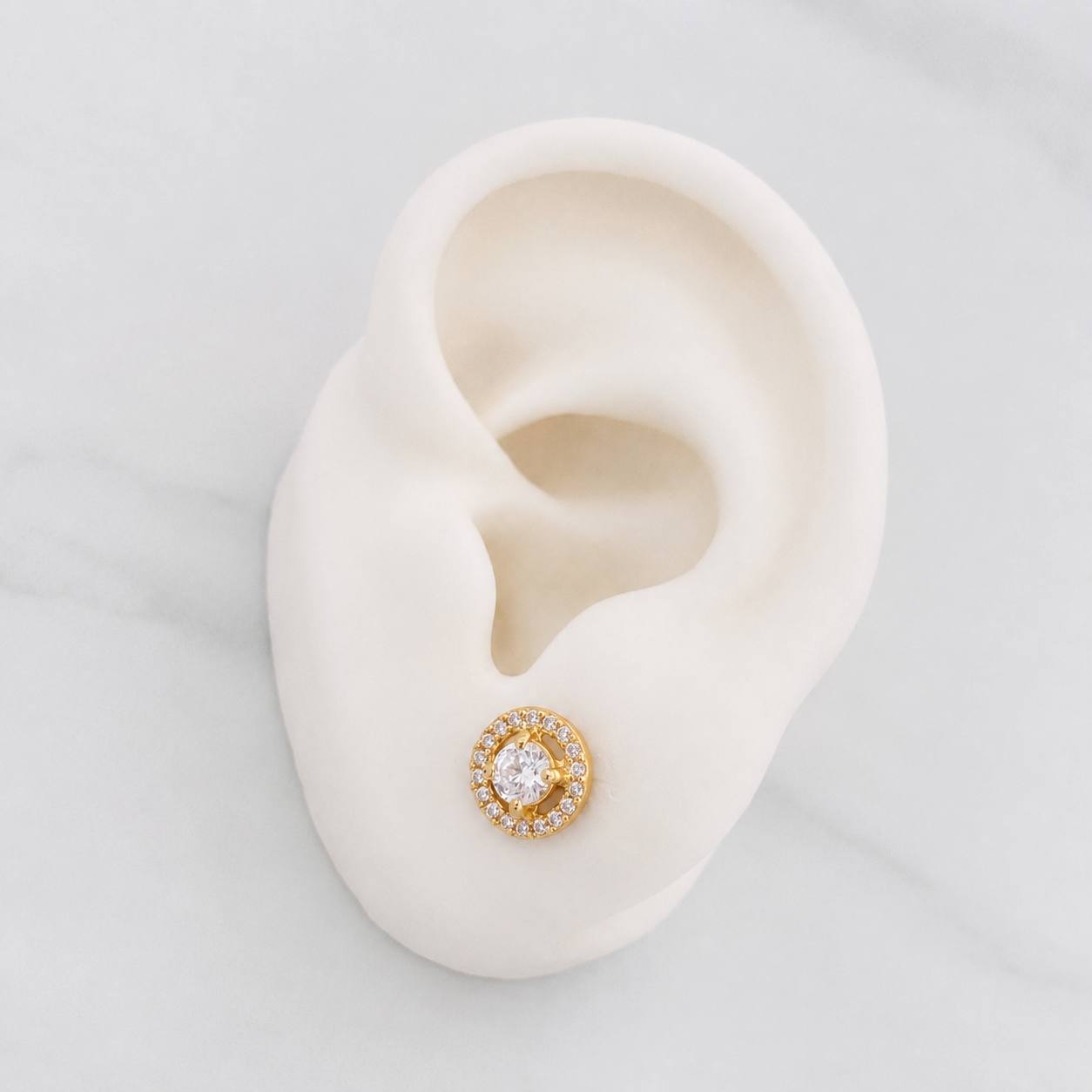 Topos Circulo 2.3g / 8.1mm Oro Amarillo 18K
