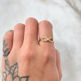 Anillo Infinito Parcial 1.75gr / T6 1/2 / Oro 18K