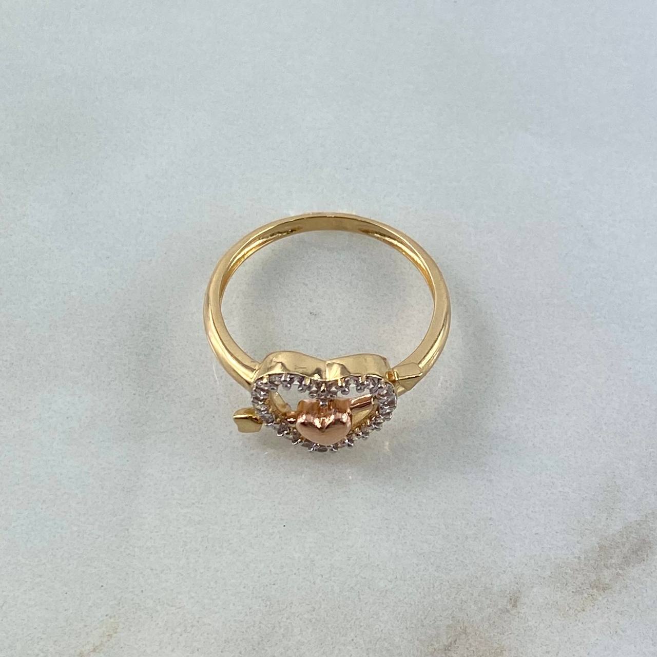 Anillo Corazones 2.85gr / T7 1/2 / Circones Blancos Tres Oros