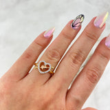 Anillo Corazones 2.85gr / T7 1/2 / Circones Blancos Tres Oros